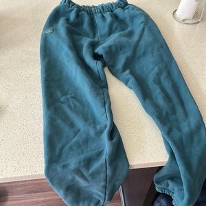 Set active sweatpants size medium